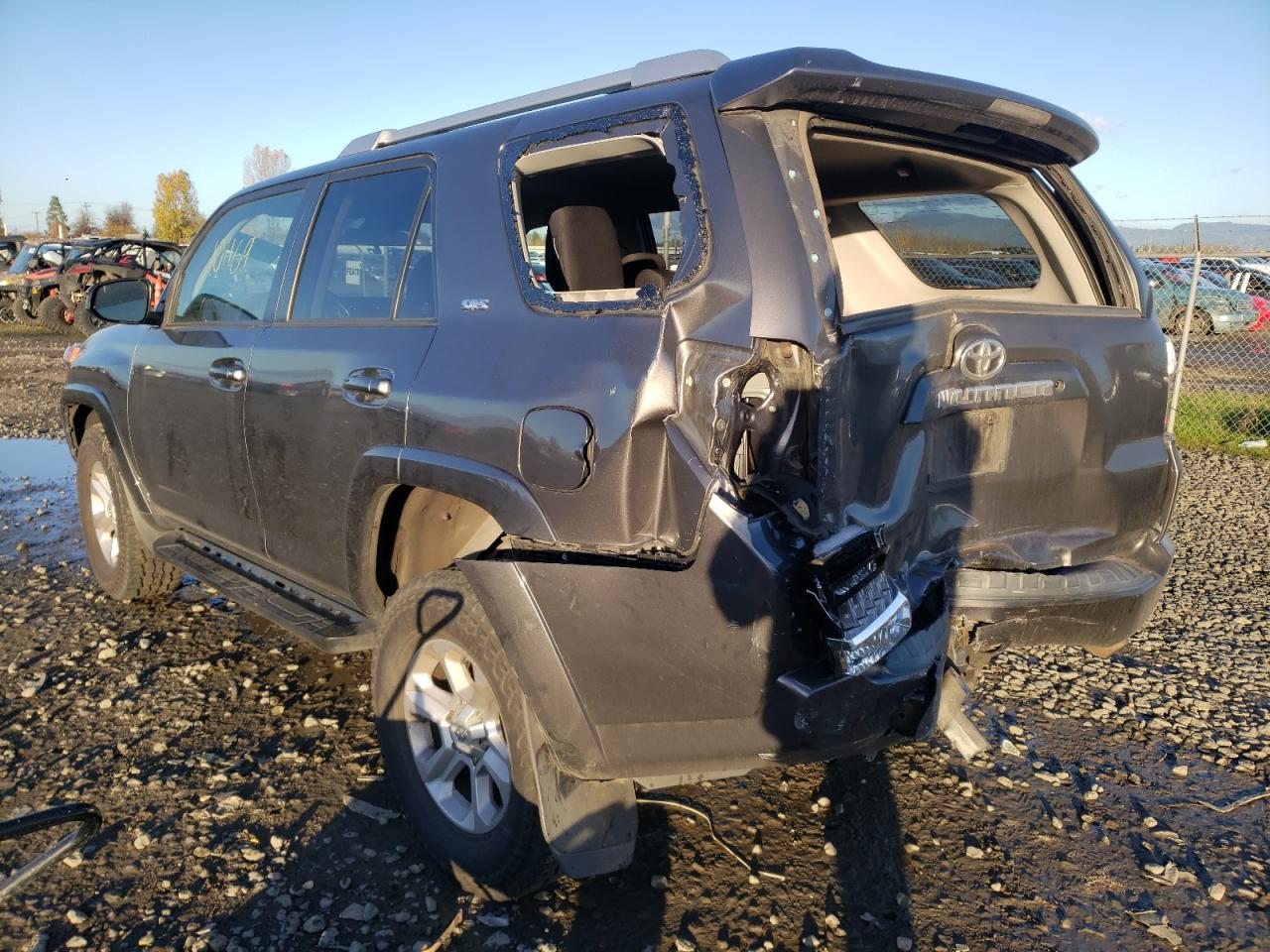 Photo 3 from auction – 2014 TOYOTA 4RUNNER SR with VIN JTEBU5JR8E5172094
