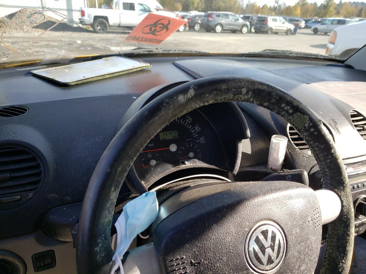 Photo 9 from auction – 2000 VOLKSWAGEN NEW BEETLE with VIN 3VWCD21C2YM478772
