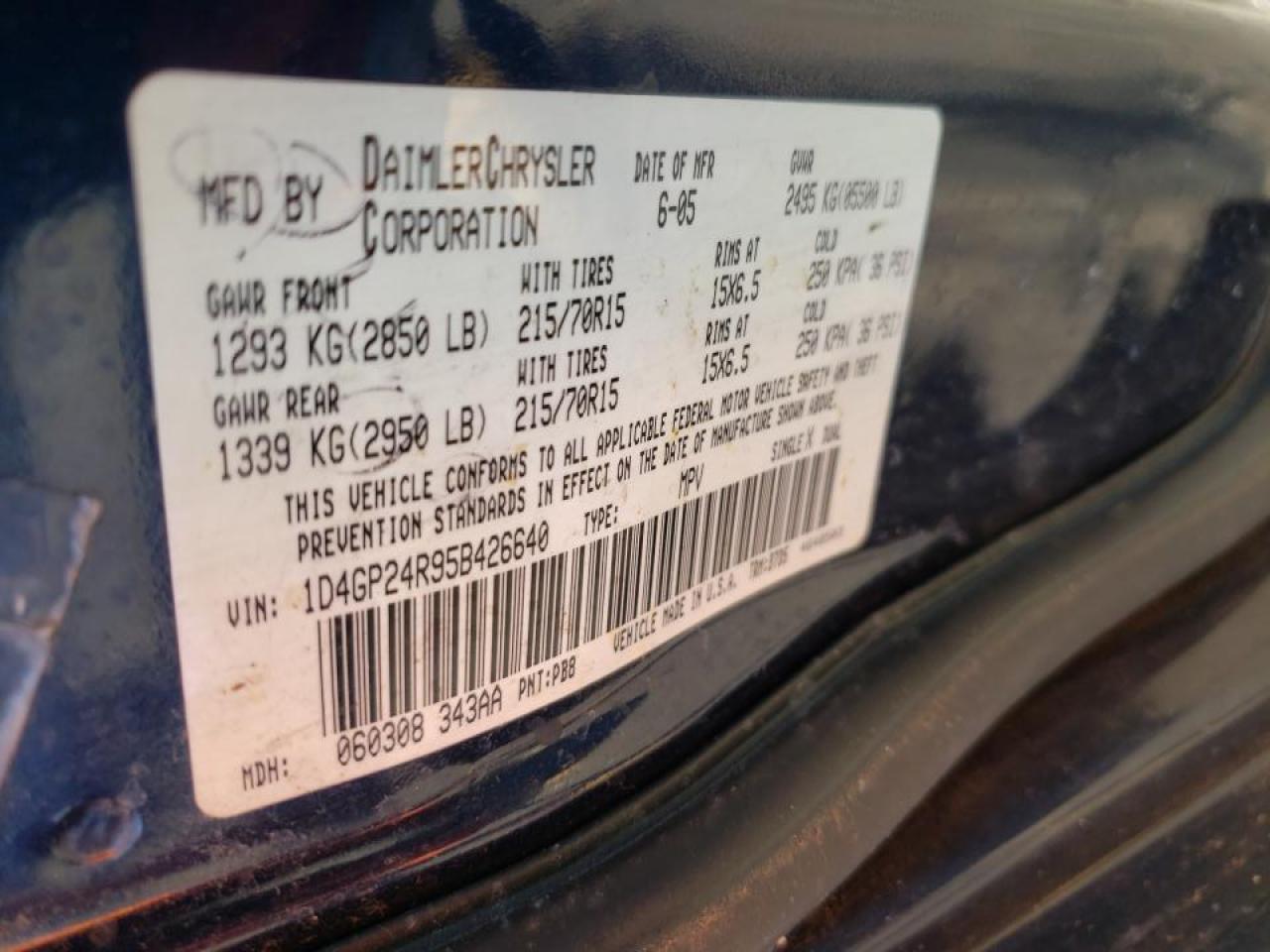 Photo 10 from auction – 2005 DODGE GRAND CARA with VIN 1D4GP24R95B426640
