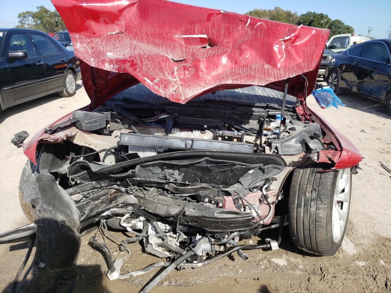 Photo 9 from auction – 2019 TESLA MODEL S with VIN 5YJSA1E42KF332050