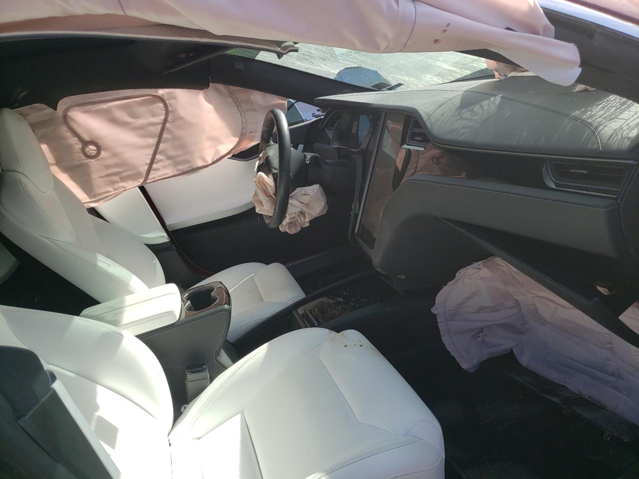 Photo 5 from auction – 2019 TESLA MODEL S with VIN 5YJSA1E42KF332050