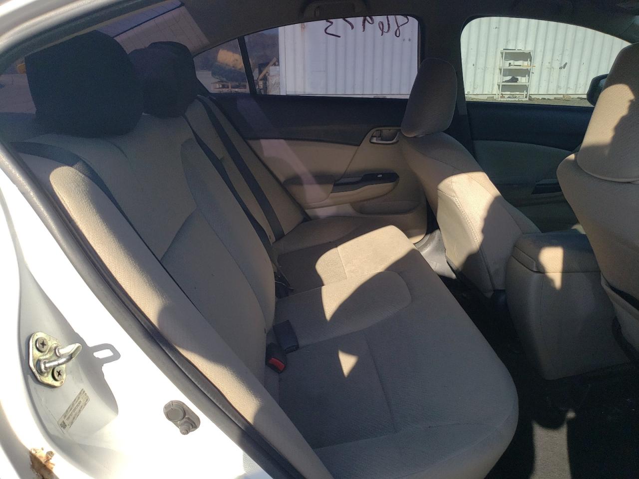 Photo 6 from auction – 2013 HONDA CIVIC LX with VIN 19XFB2F53DE282604
