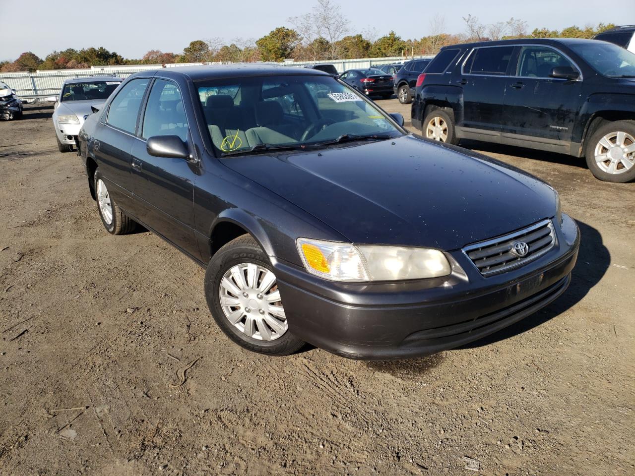 TOYOTA CAMRY CE 2000 with VIN JT2BG22K7Y0487264 - Photo from auction