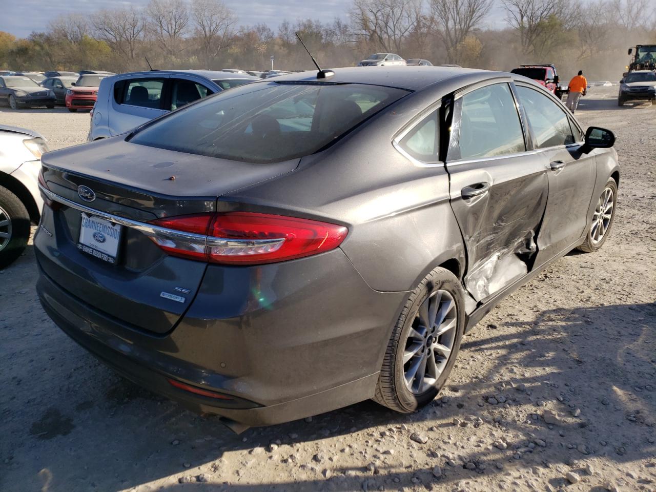 Photo 4 from auction – 2017 FORD FUSION SE with VIN 3FA6P0HD4HR367854