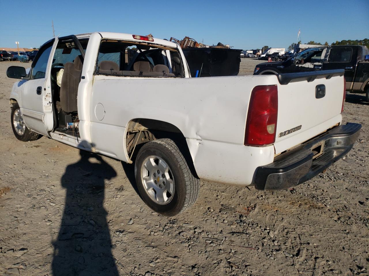 Photo 3 from auction – 2006 CHEVROLET SILVERADO with VIN 1GCEC19V66Z262515