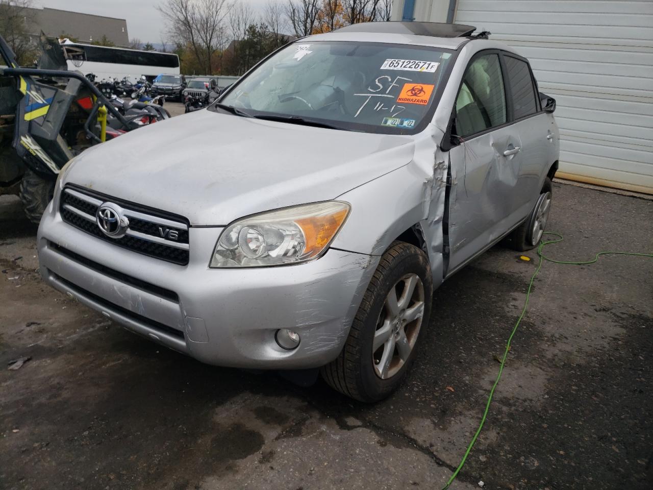 Photo 2 from auction – 2008 TOYOTA RAV4 LIMIT with VIN JTMBK31V285058379