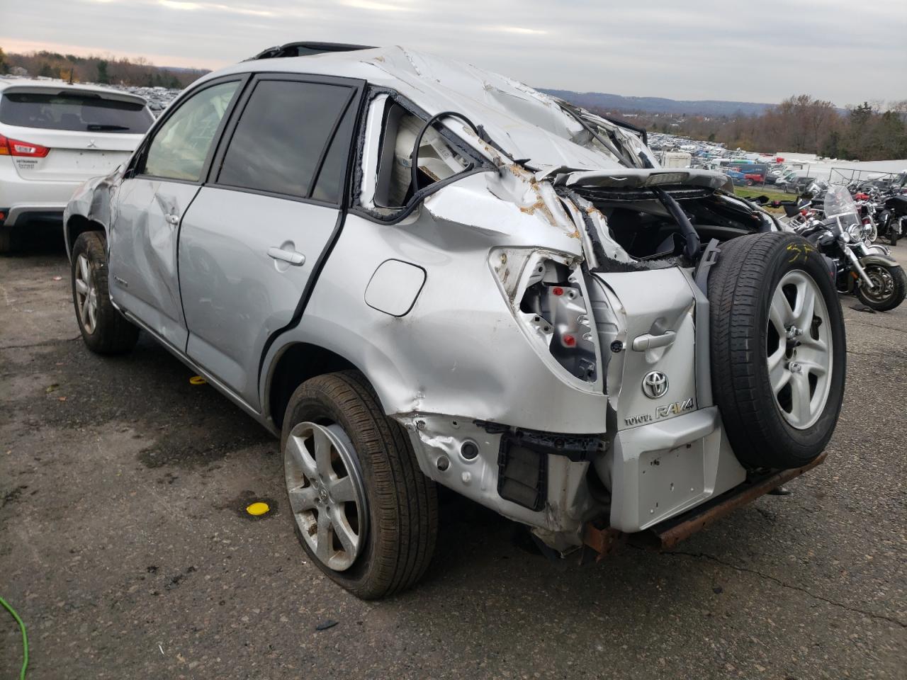 Photo 3 from auction – 2008 TOYOTA RAV4 LIMIT with VIN JTMBK31V285058379