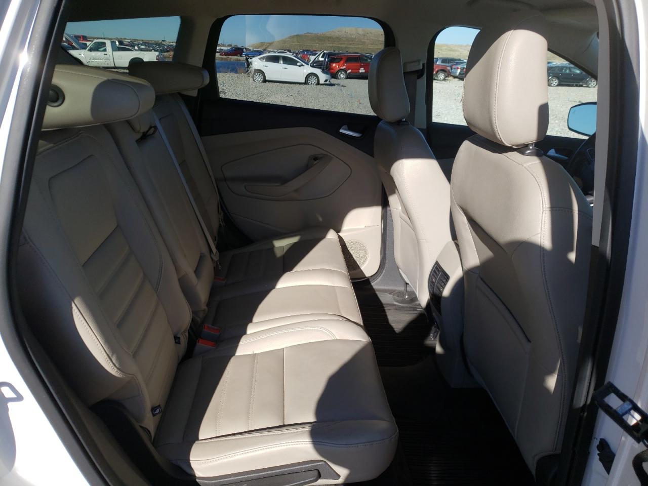 Photo 6 from auction – 2018 FORD ESCAPE SEL with VIN 1FMCU9HD9JUC08140