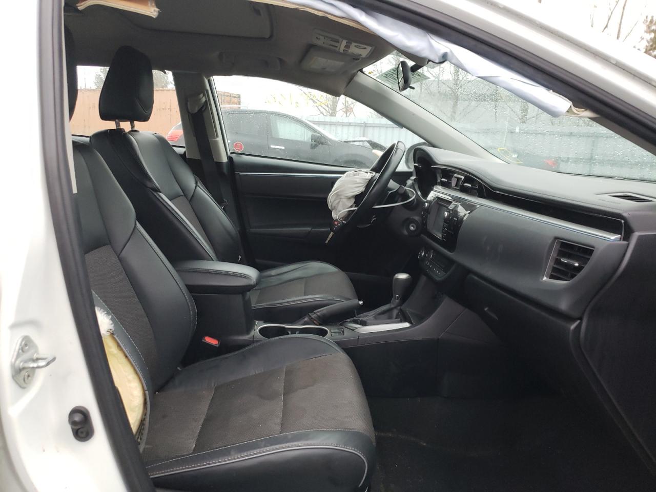 Photo 5 from auction – 2015 TOYOTA COROLLA L with VIN 2T1BURHEXFC260471
