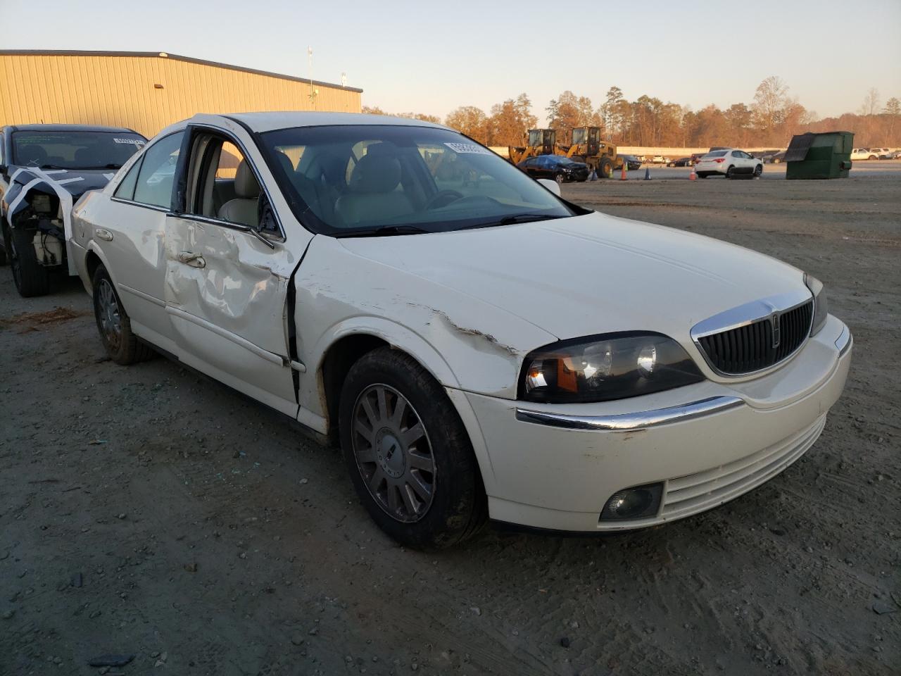 LINCOLN LS 2005 with VIN 1LNHM86S95Y646740 - Photo from auction