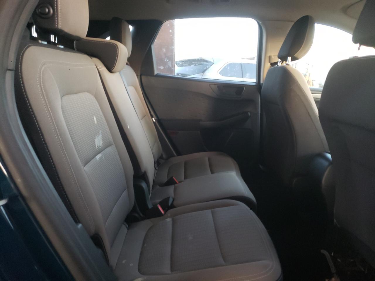 Photo 6 from auction – 2020 FORD ESCAPE S with VIN 1FMCU0F65LUA24025