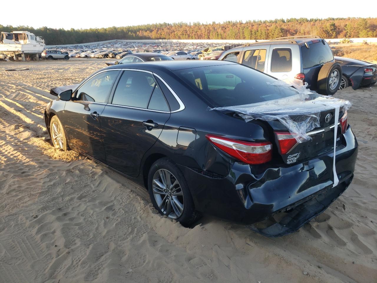 Photo 3 from auction – 2015 TOYOTA CAMRY LE with VIN 4T1BF1FK6FU872458