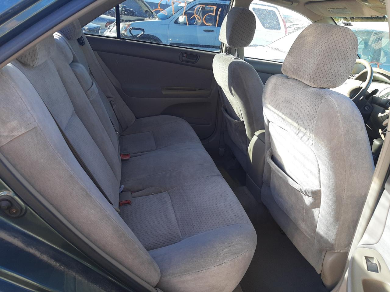 Photo 6 from auction – 2004 TOYOTA CAMRY LE with VIN 4T1BF32K64U076999