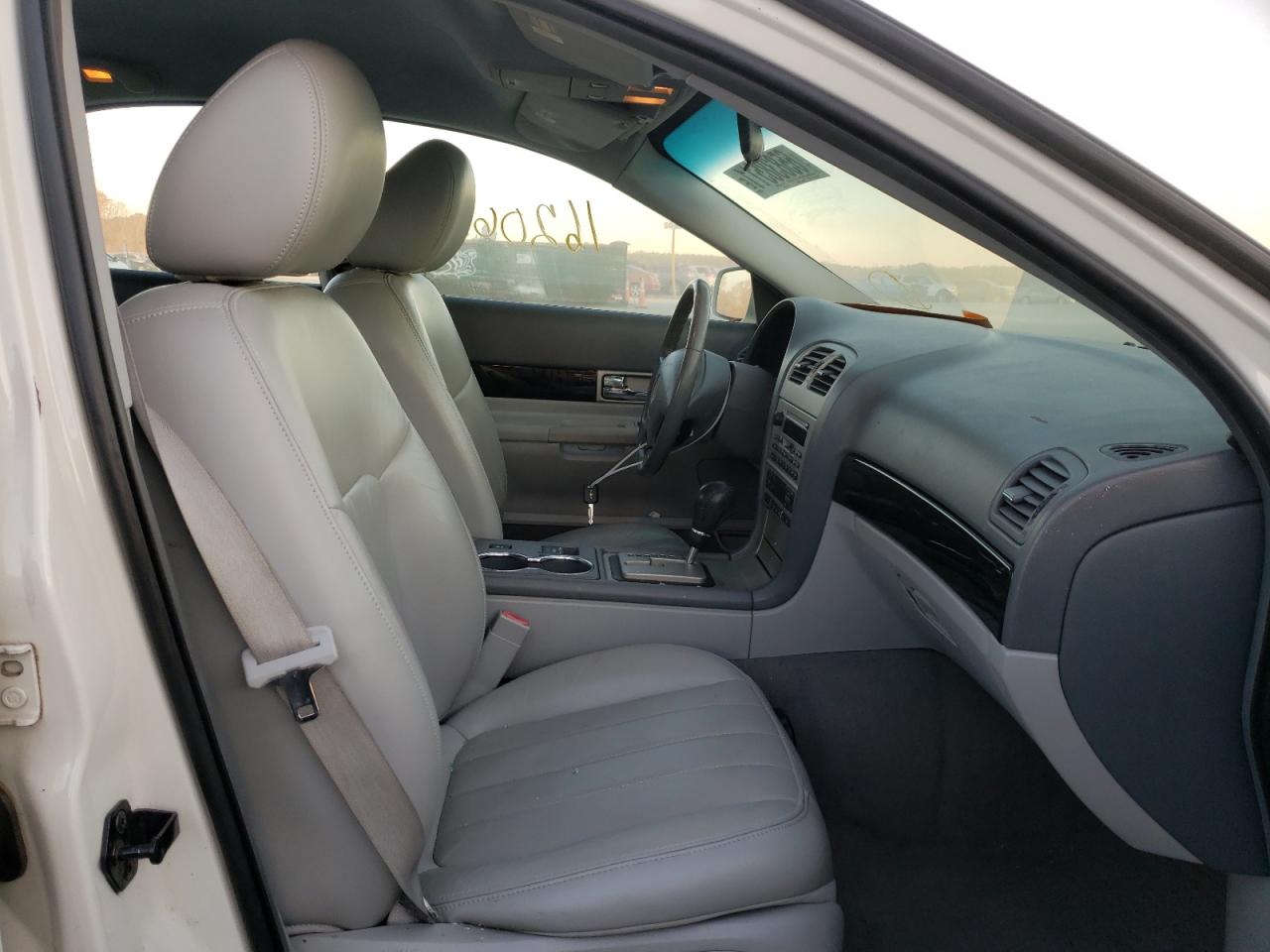 Photo 5 from auction – 2005 LINCOLN LS with VIN 1LNHM86S95Y646740