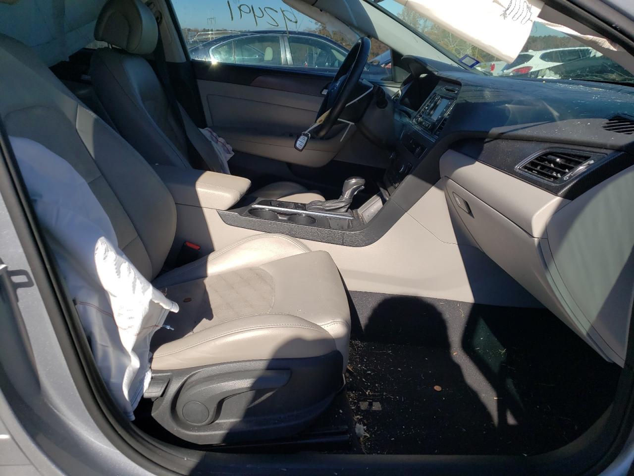 Photo 5 from auction – 2015 HYUNDAI SONATA SPO with VIN 5NPE34AF7FH175235