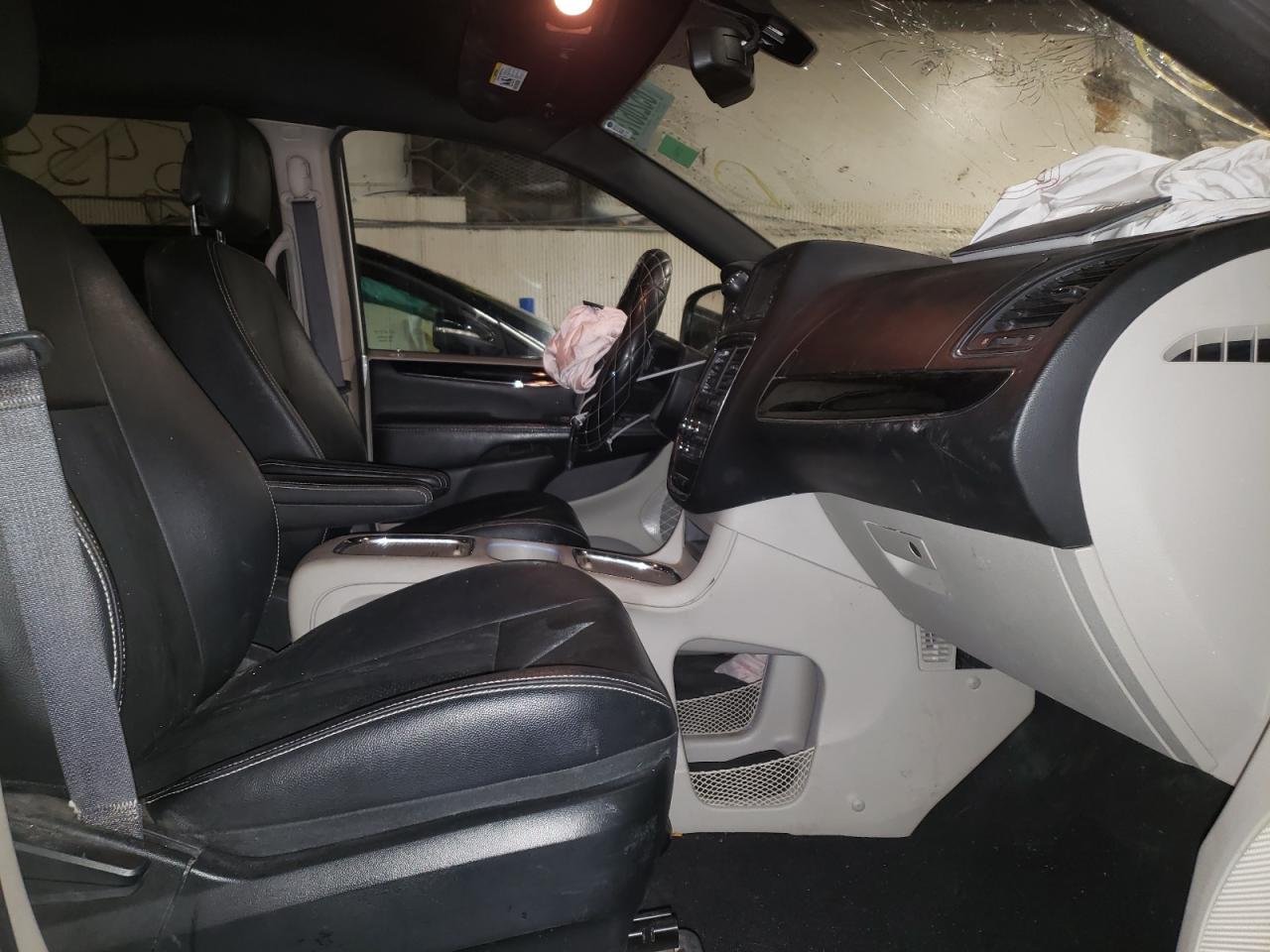 Photo 5 from auction – 2018 DODGE GRAND CARA with VIN 2C4RDGCG8JR265057