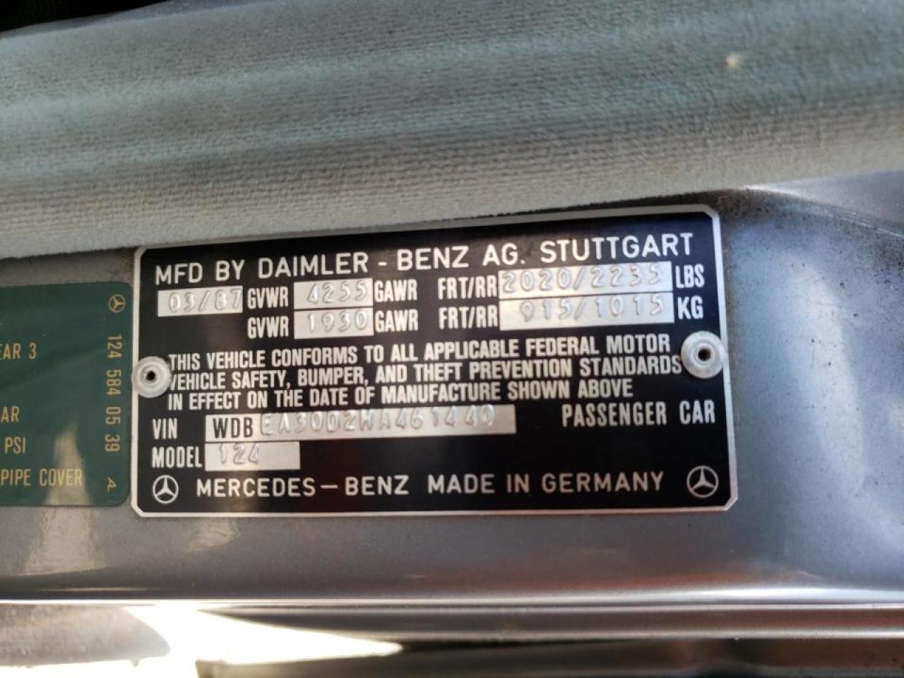 Photo 10 from auction – 1987 MERCEDES-BENZ 300 E with VIN WDBEA30D2HA461440
