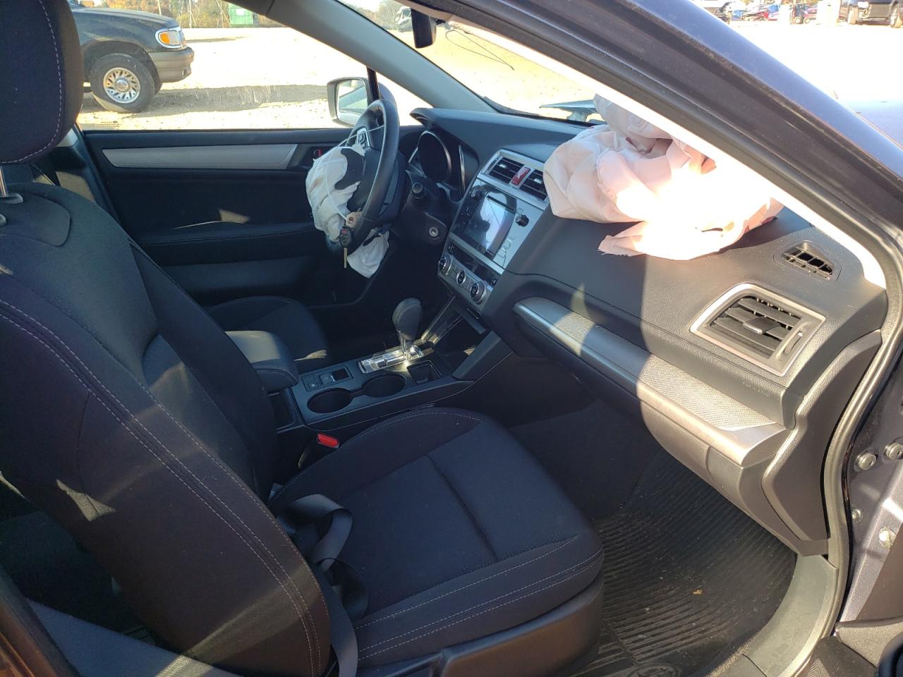Photo 5 from auction – 2017 SUBARU LEGACY 2.5 with VIN 4S3BNAF60H3010176