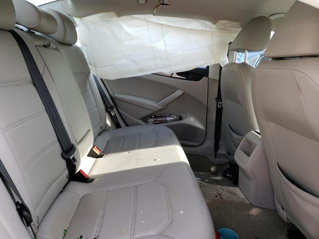 Photo 6 from auction – 2015 VOLKSWAGEN PASSAT S with VIN 1VWAS7A37FC121953