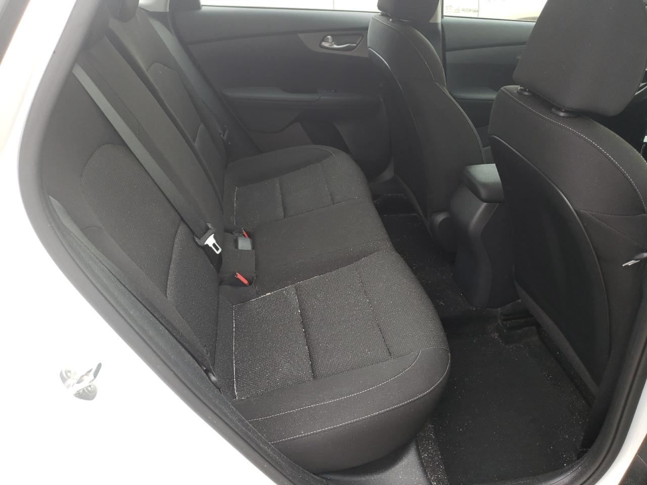 Photo 6 from auction – 2021 KIA FORTE FE with VIN 3KPF24AD4ME299194