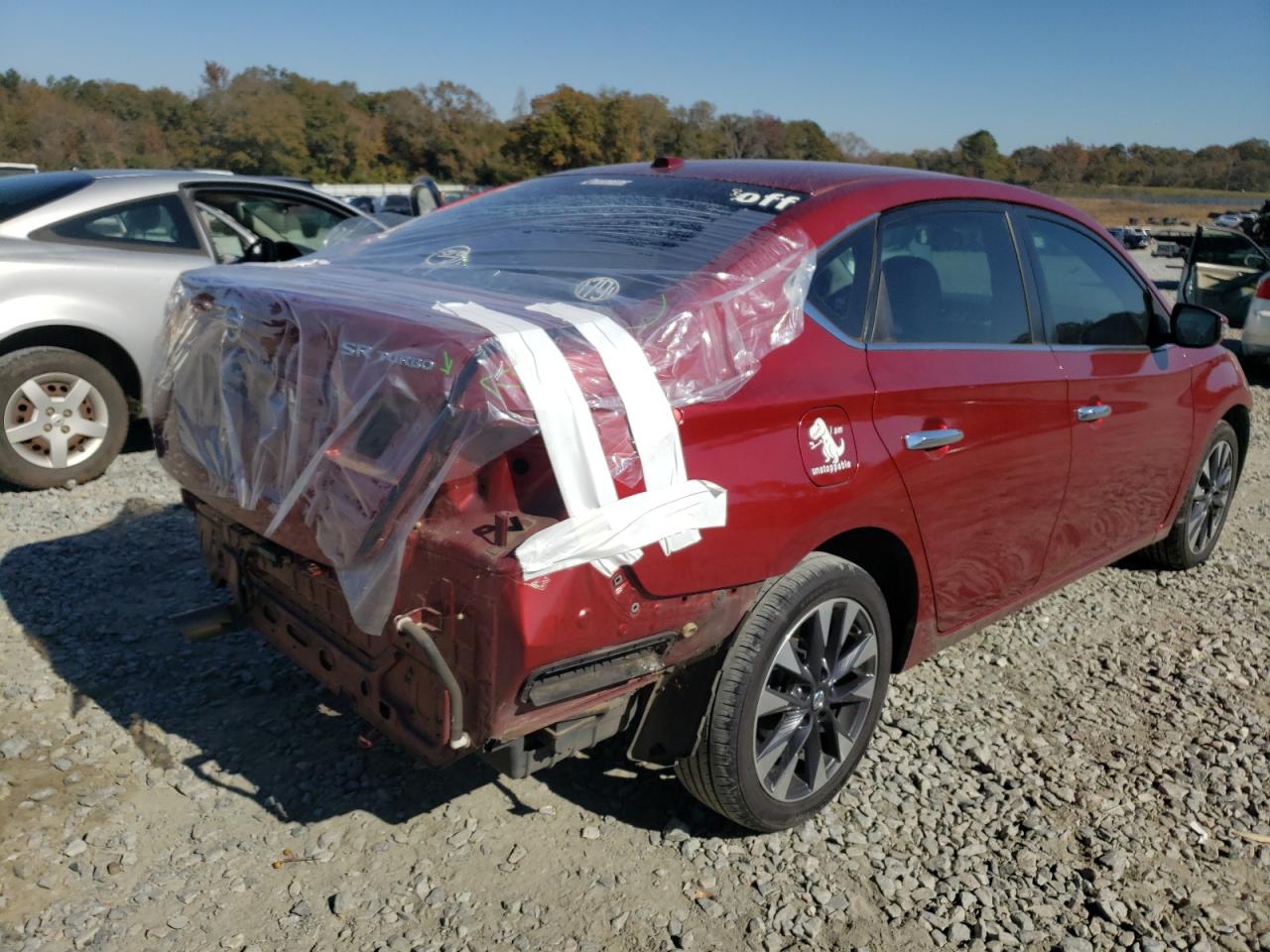 Photo 4 from auction – 2017 NISSAN SENTRA SR with VIN 3N1CB7APXHY330406