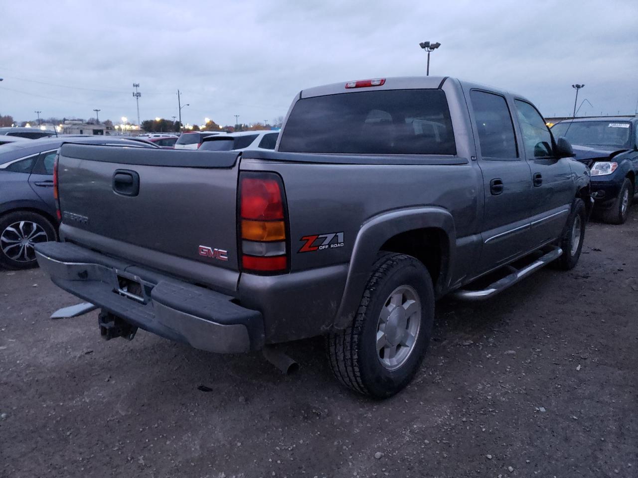Photo 4 from auction – 2006 GMC NEW SIERRA with VIN 2GTEK13Z261278685