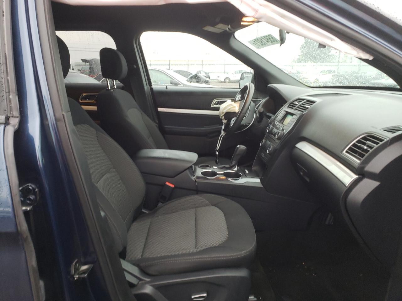 Photo 5 from auction – 2017 FORD EXPLORER X with VIN 1FM5K7D89HGD80673