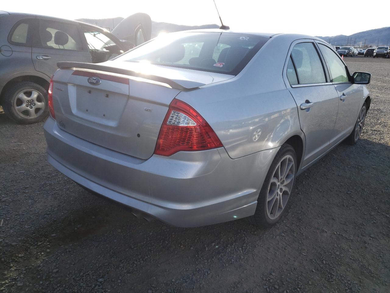 Photo 4 from auction – 2012 FORD FUSION SE with VIN 3FAHP0HA2CR125636