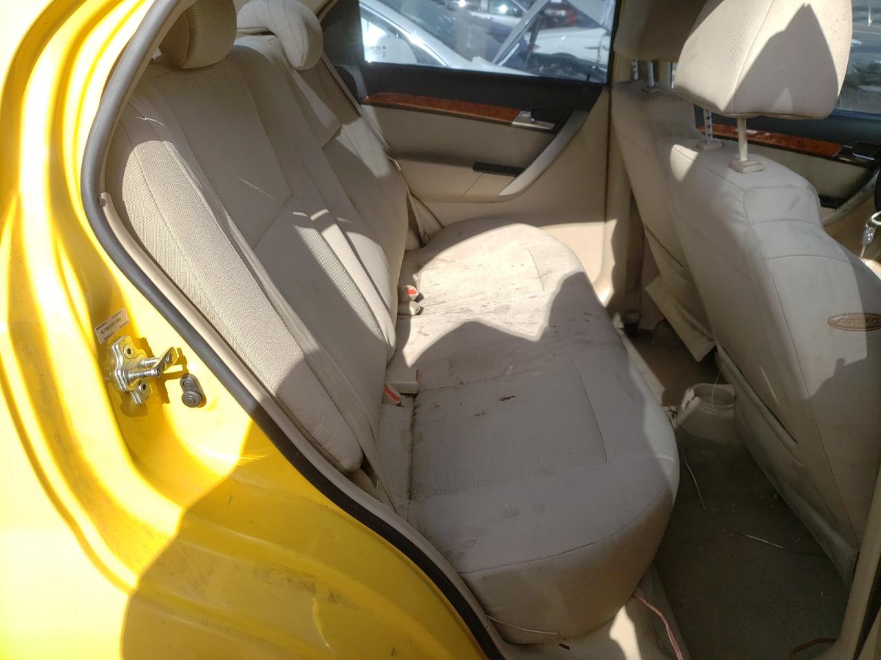 Photo 6 from auction – 2011 CHEVROLET AVEO LS with VIN KL1TD5DE5BB118953