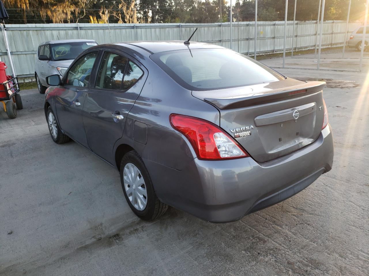Photo 3 from auction – 2017 NISSAN VERSA S with VIN 3N1CN7AP5HL827660
