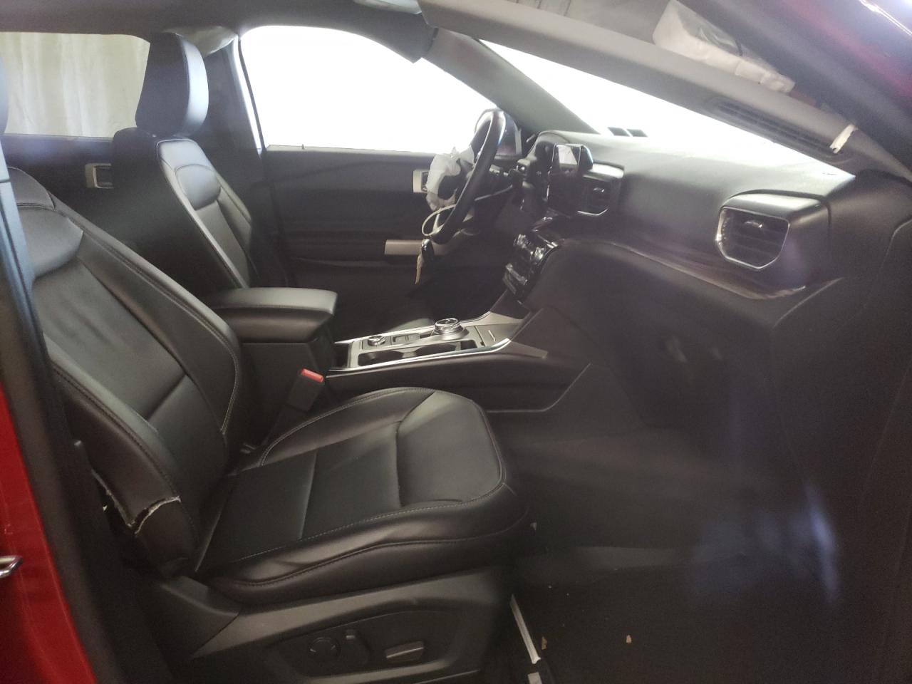 Photo 5 from auction – 2021 FORD EXPLORER L with VIN 1FM5K8FW4MNA00744