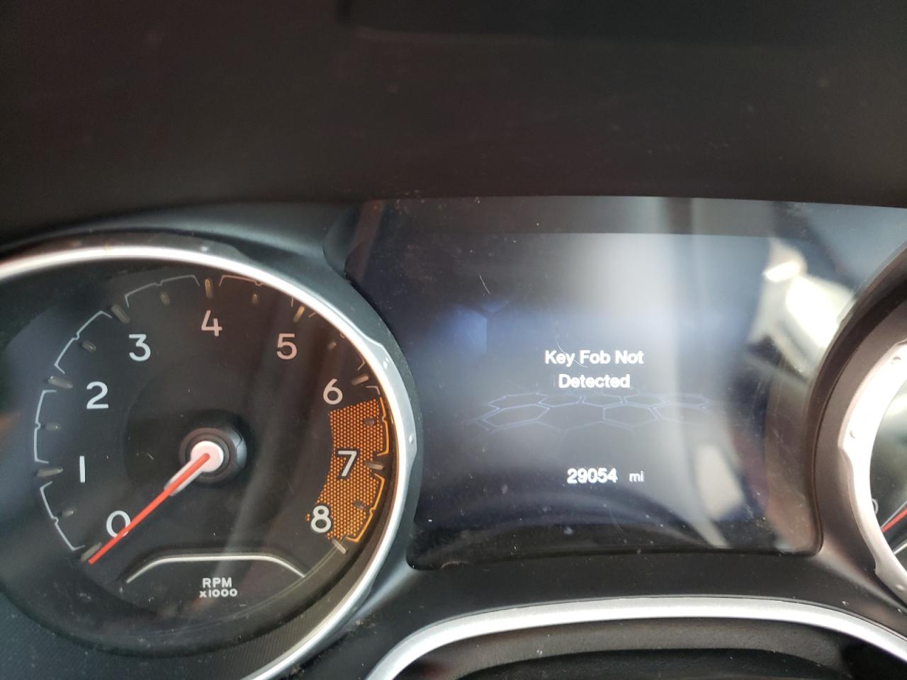 Photo 8 from auction – 2018 JEEP COMPASS LI with VIN 3C4NJDCB6JT143739