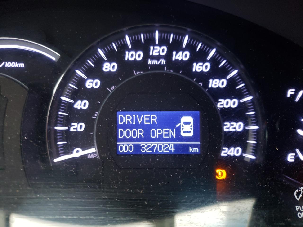 Photo 8 from auction – 2010 TOYOTA CAMRY HYBR with VIN 4T1BB3EK2AU112688