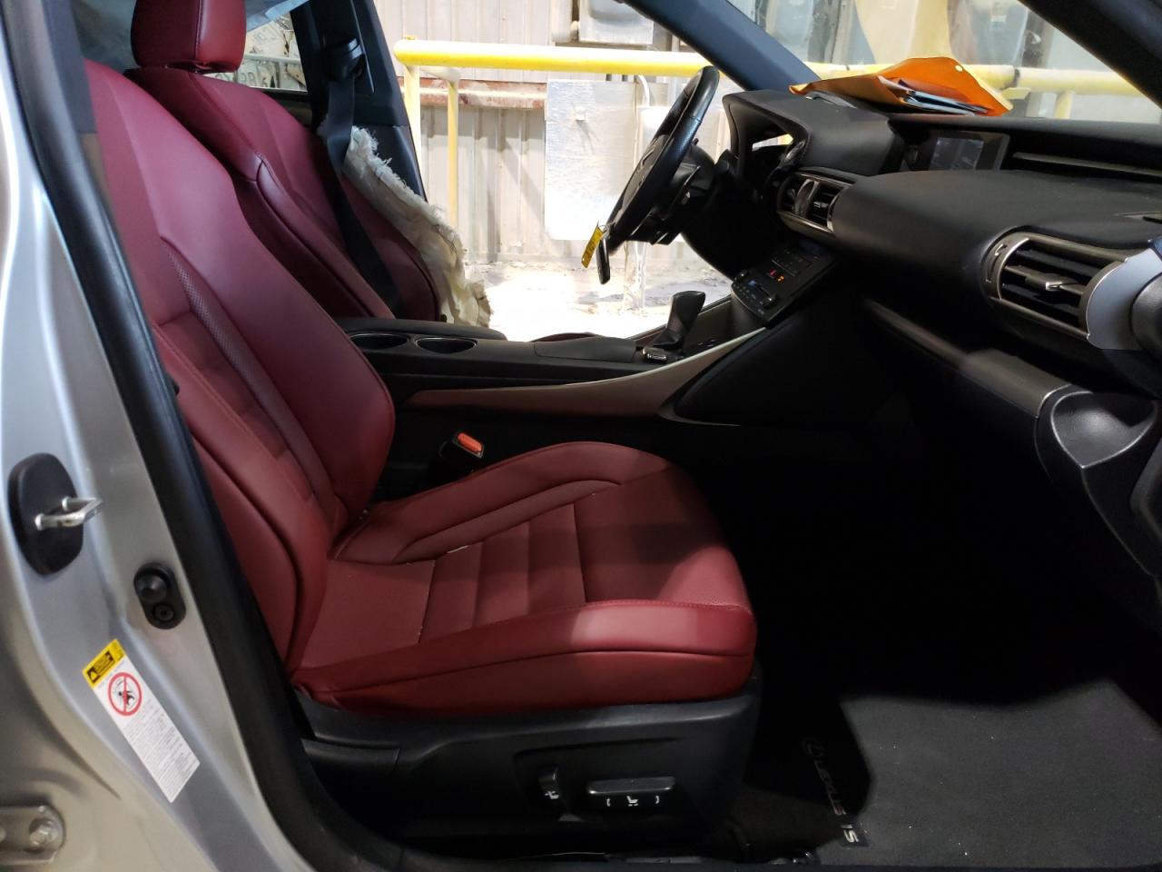 Photo 5 from auction – 2016 LEXUS IS 200T with VIN JTHBA1D25G5029495