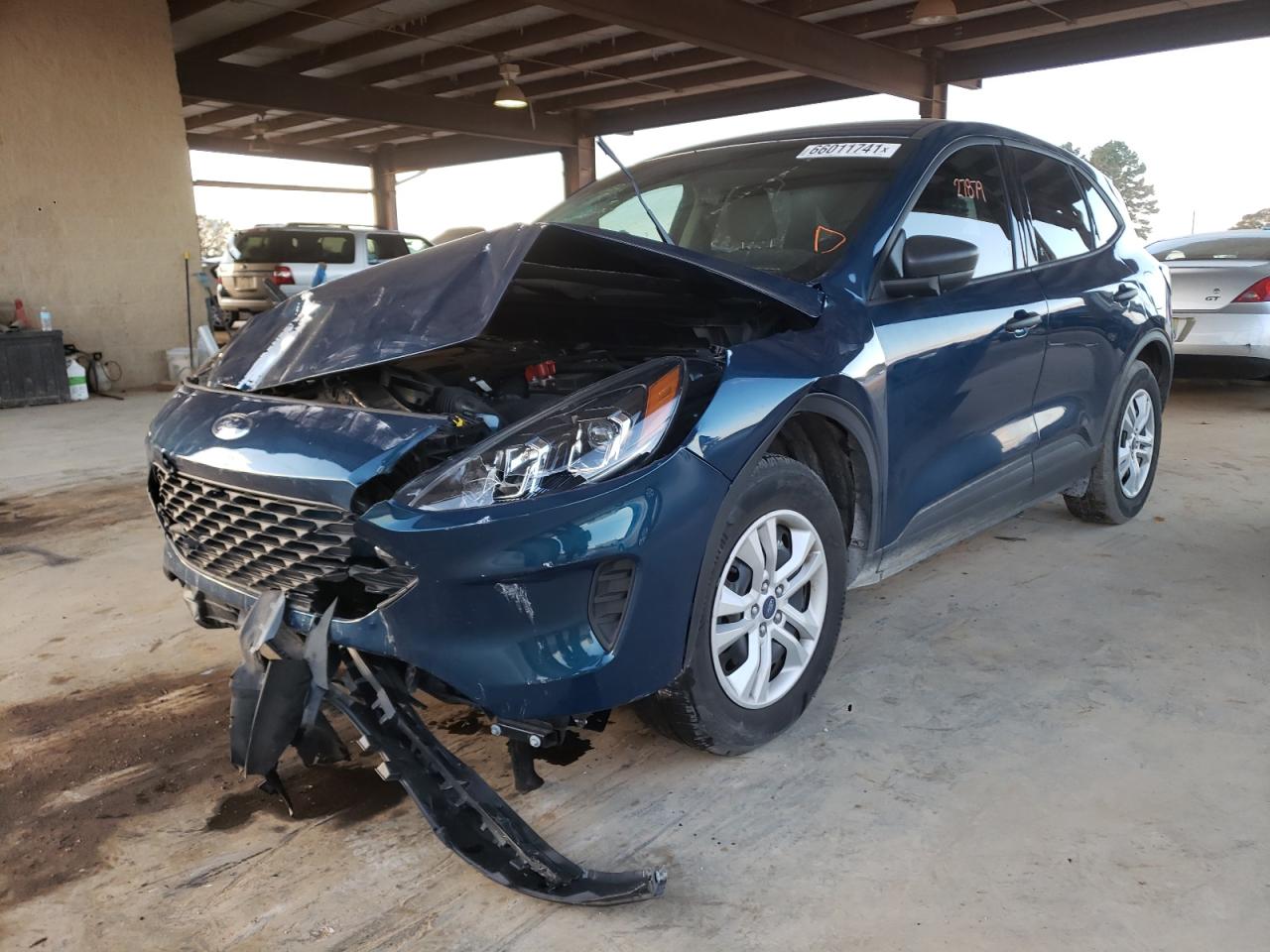 Photo 2 from auction – 2020 FORD ESCAPE S with VIN 1FMCU0F65LUA24025
