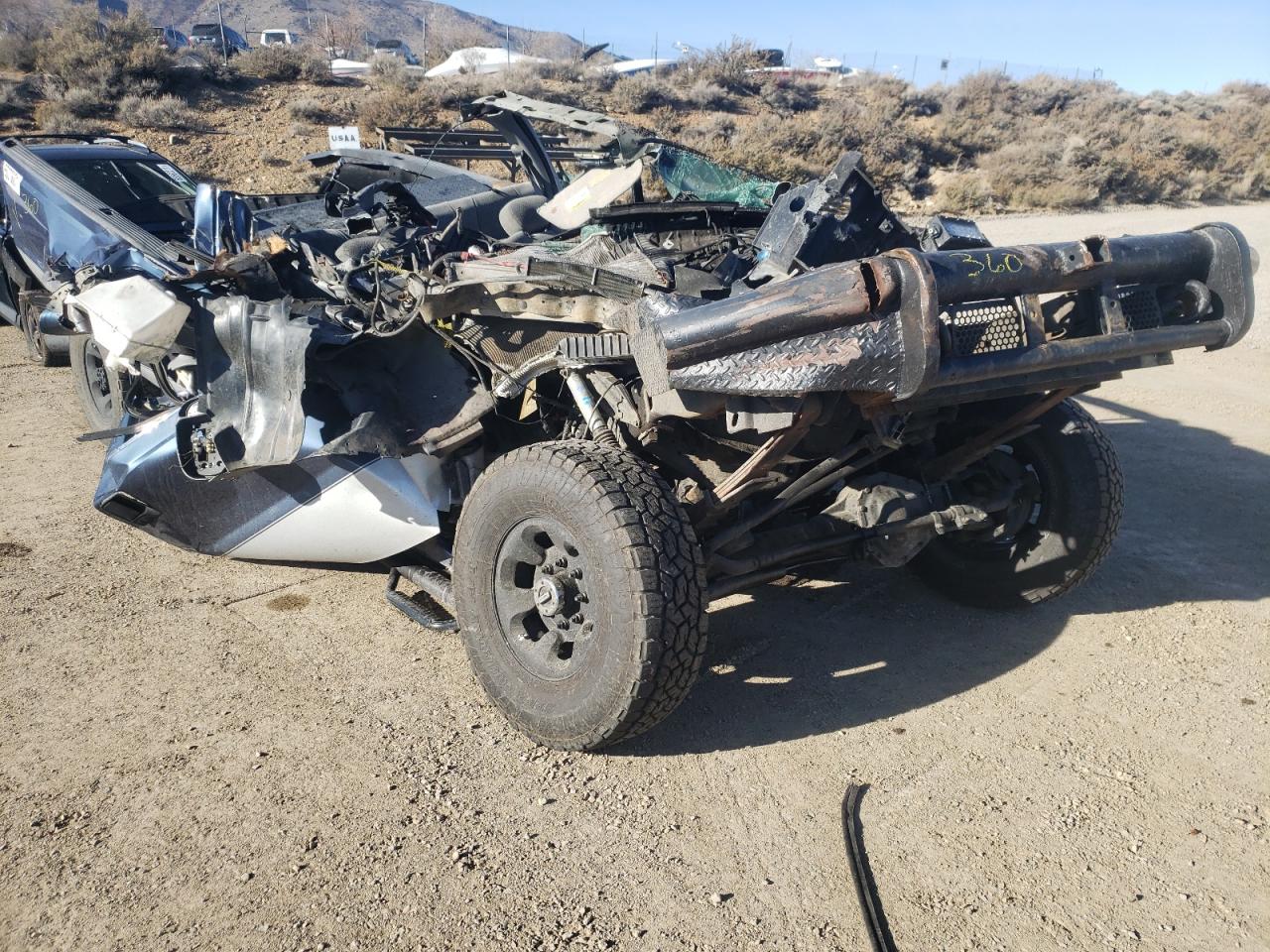 FORD F250 SUPER 2002 with VIN 1FTNX21PX4EA24677 - Photo from auction