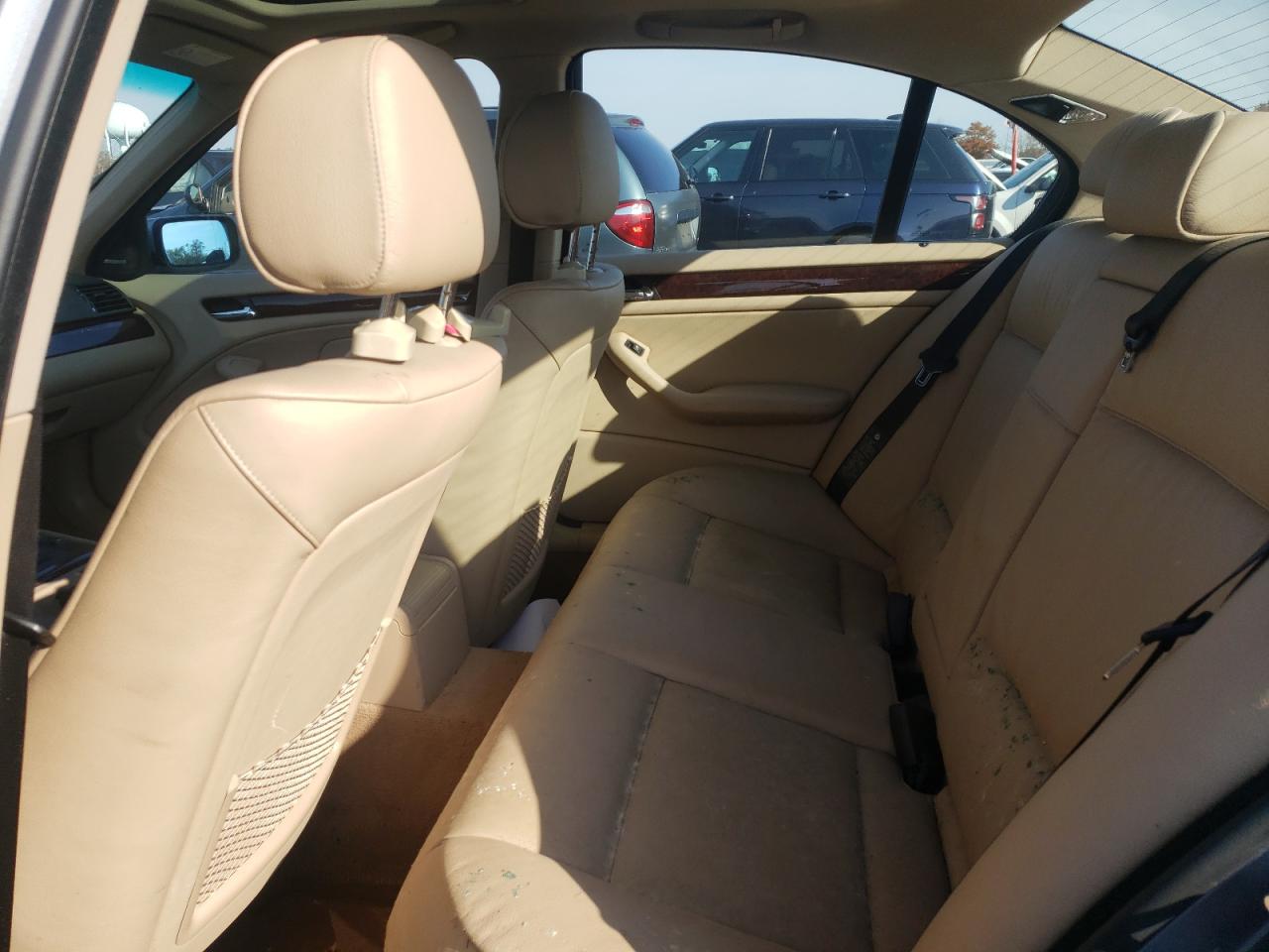 Photo 6 from auction – 2004 BMW 330 XI with VIN WBAEW53404PN35601