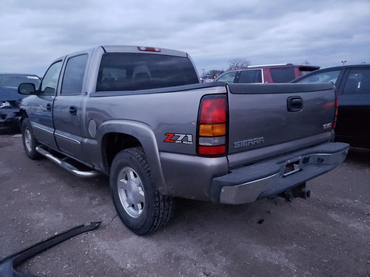 Photo 3 from auction – 2006 GMC NEW SIERRA with VIN 2GTEK13Z261278685