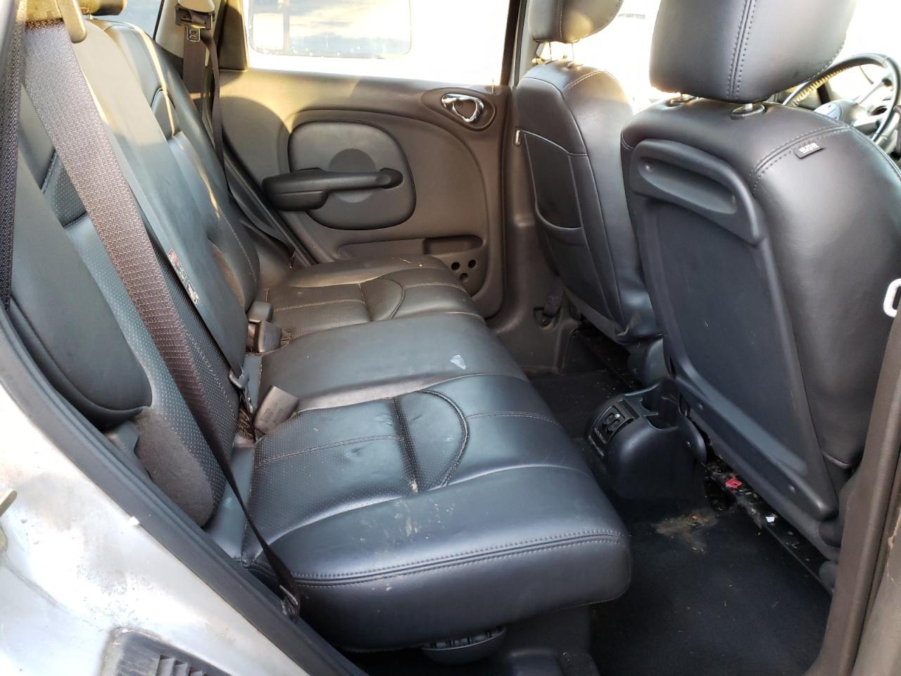 Photo 6 from auction – 2004 CHRYSLER PT CRUISER with VIN 3C8FY78G44T230158