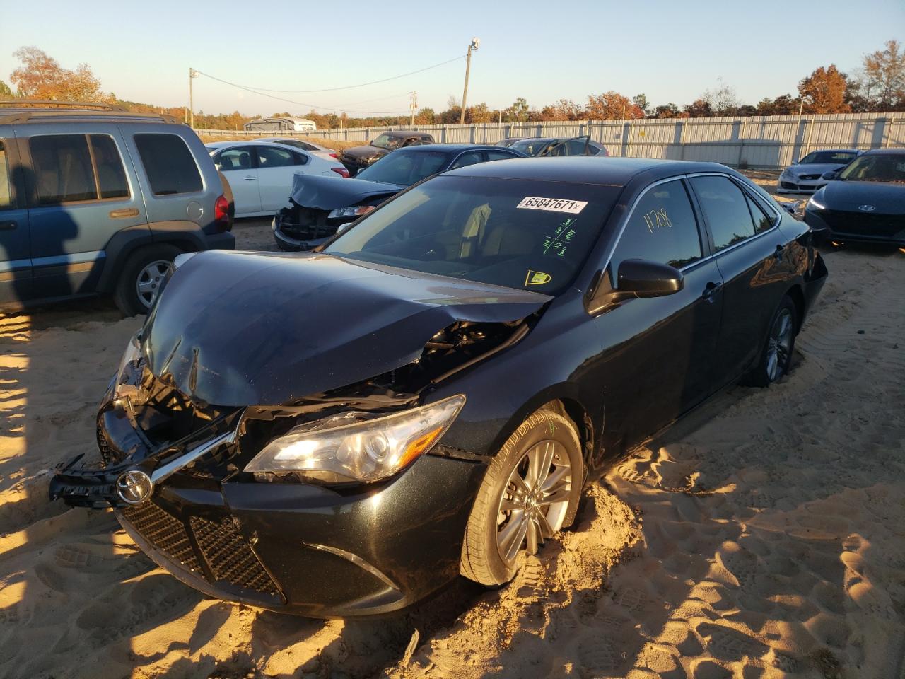 Photo 2 from auction – 2015 TOYOTA CAMRY LE with VIN 4T1BF1FK6FU872458