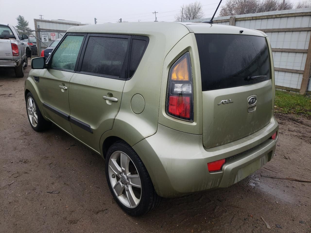 Photo 3 from auction – 2011 KIA SOUL with VIN KNDJT2A28B7291686