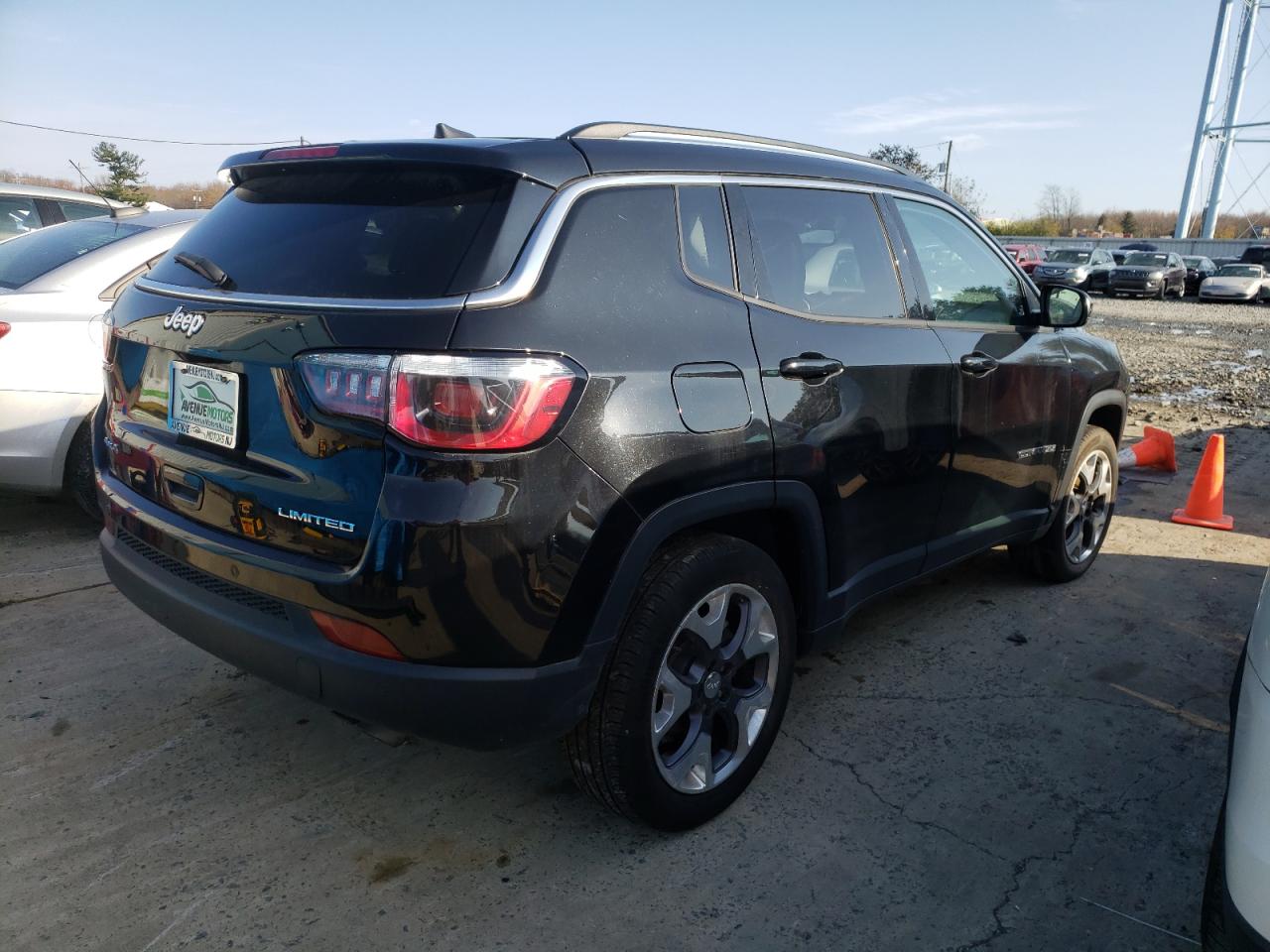 Photo 4 from auction – 2018 JEEP COMPASS LI with VIN 3C4NJDCB6JT143739