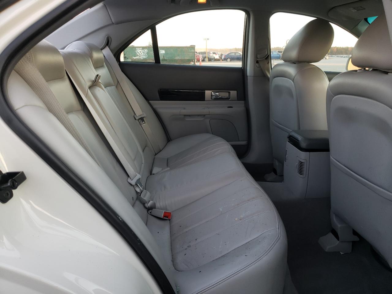 Photo 6 from auction – 2005 LINCOLN LS with VIN 1LNHM86S95Y646740