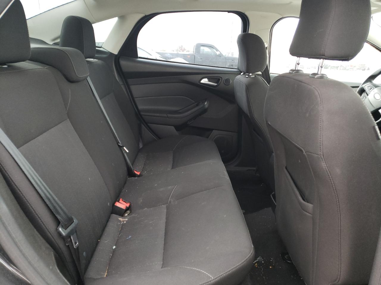 Photo 6 from auction – 2017 FORD FOCUS SEL with VIN 1FADP3H28HL224623