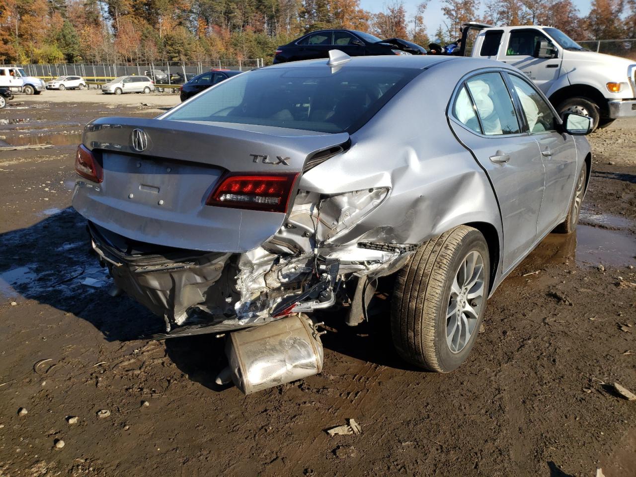 Photo 4 from auction – 2017 ACURA TLX with VIN 19UUB1F35HA004894
