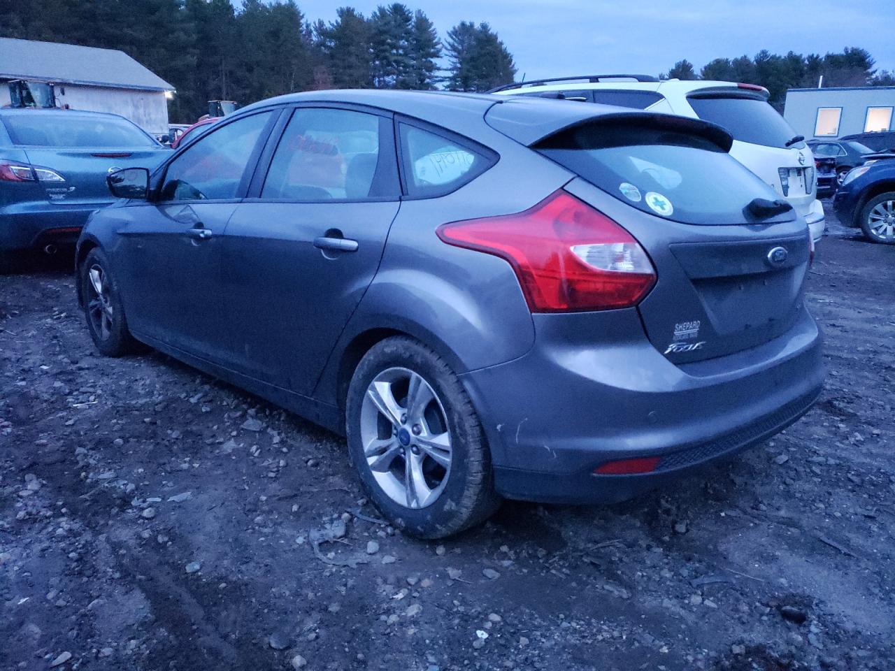 Photo 3 from auction – 2014 FORD FOCUS SE with VIN 1FADP3K24EL141257