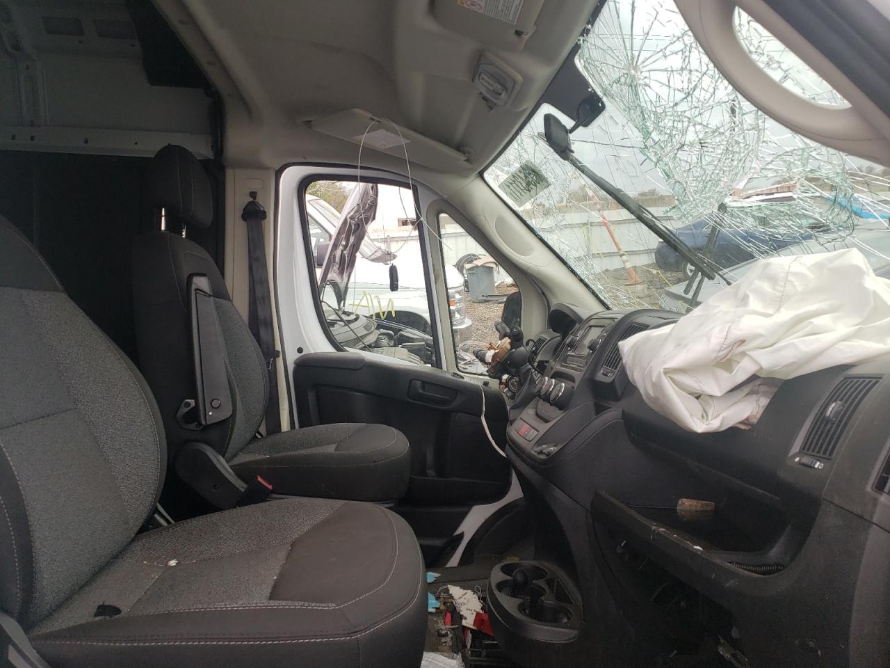 Photo 5 from auction – 2020 RAM PROMASTER with VIN 3C6TRVBG0LE125626