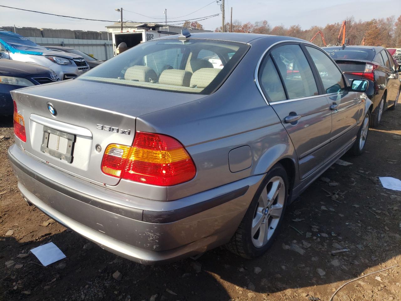 Photo 4 from auction – 2004 BMW 330 XI with VIN WBAEW53404PN35601