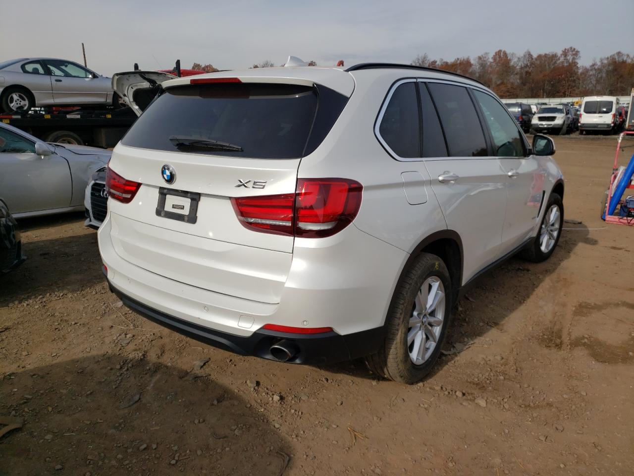 Photo 4 from auction – 2015 BMW X5 XDRIVE3 with VIN 5UXKR0C55F0P09374