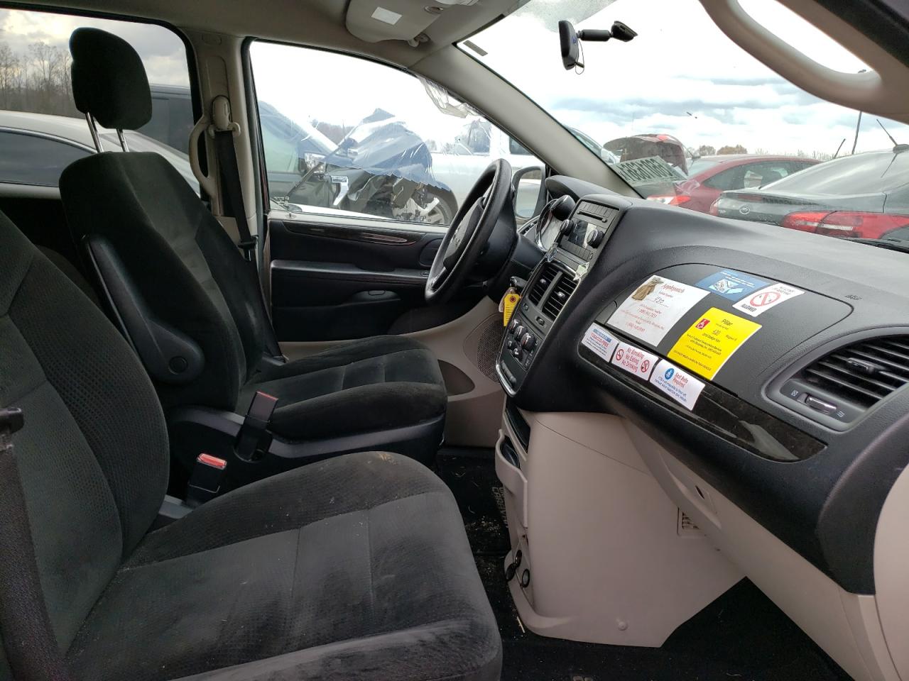 صورة رقم 5 من المزاد - 2016 DODGE GRAND CARA مع VIN 2C4RDGBG7GR170564